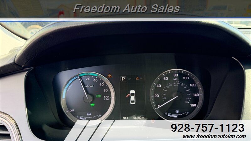 2016 Hyundai SONATA Hybrid Limited - Photo 11 - Kingman, AZ 86409
