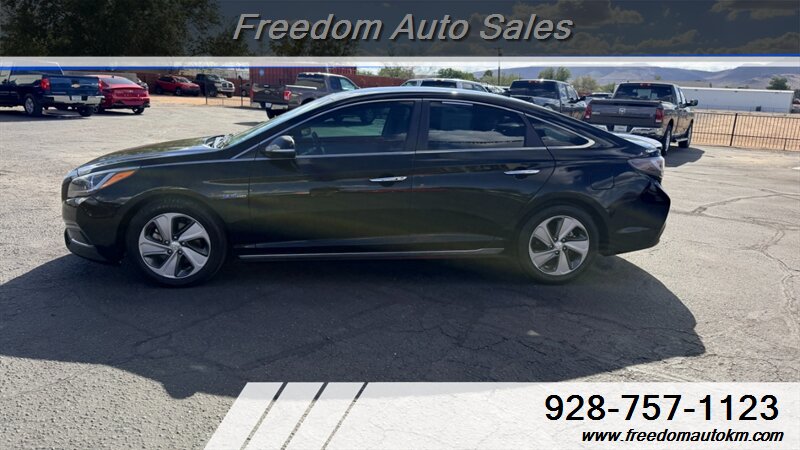 2016 Hyundai SONATA Hybrid Limited - Photo 4 - Kingman, AZ 86409