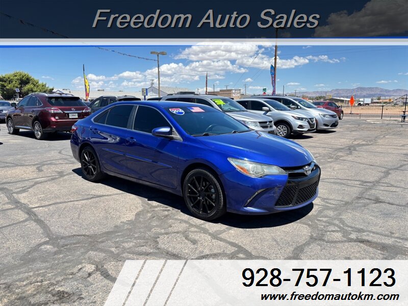 2016 Toyota Camry SE  