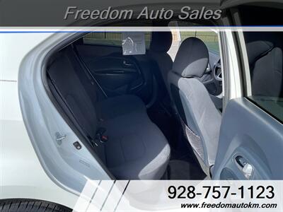 2013 Kia Rio 5-Door EX   - Photo 11 - Kingman, AZ 86409