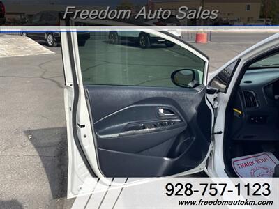 2013 Kia Rio 5-Door EX   - Photo 4 - Kingman, AZ 86409