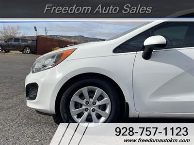 2013 Kia Rio 5-Door EX   - Photo 17 - Kingman, AZ 86409