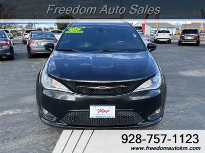 2018 Chrysler Pacifica Touring L Plus   - Photo 17 - Kingman, AZ 86409