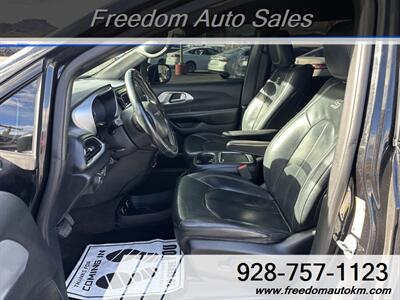 2018 Chrysler Pacifica Touring L Plus   - Photo 5 - Kingman, AZ 86409