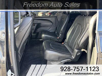 2018 Chrysler Pacifica Touring L Plus   - Photo 7 - Kingman, AZ 86409