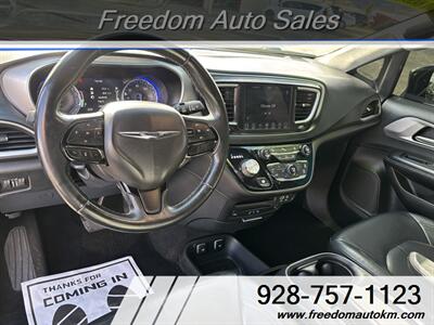 2018 Chrysler Pacifica Touring L Plus   - Photo 6 - Kingman, AZ 86409