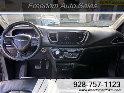 2018 Chrysler Pacifica Touring L Plus   - Photo 8 - Kingman, AZ 86409