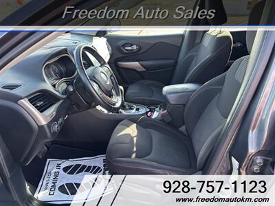 2017 Jeep Cherokee Latitude - Photo 5 - Kingman, AZ 86409