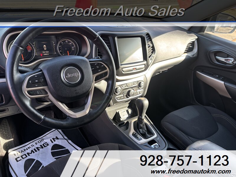 2017 Jeep Cherokee Latitude - Photo 6 - Kingman, AZ 86409