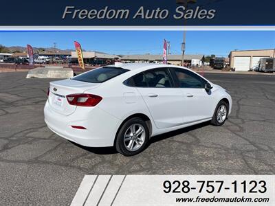 2018 Chevrolet Cruze LT Auto   - Photo 2 - Kingman, AZ 86409