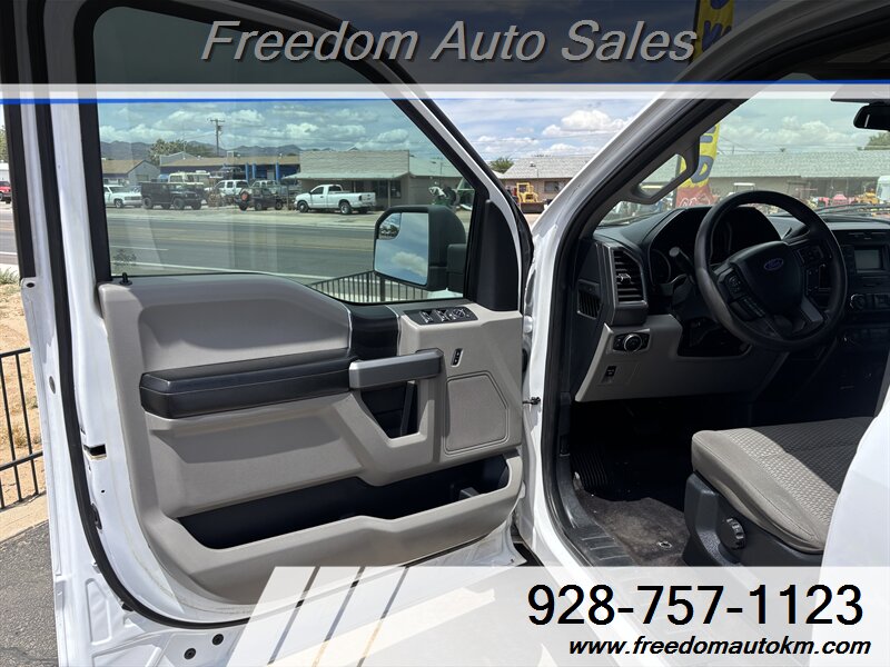 2017 Ford F-150 XLT - Photo 4 - Kingman, AZ 86409