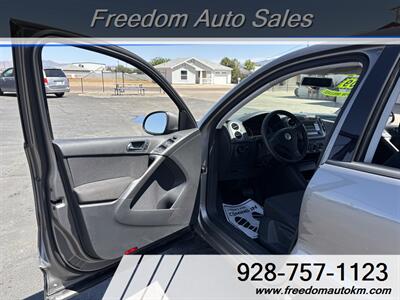 2009 Volkswagen Tiguan S   - Photo 4 - Kingman, AZ 86409