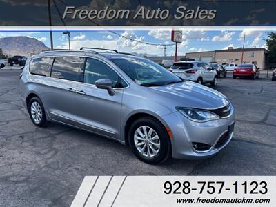 2018 Chrysler Pacifica Touring L   - Photo 1 - Kingman, AZ 86409
