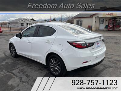 2019 Toyota Yaris LE   - Photo 14 - Kingman, AZ 86409