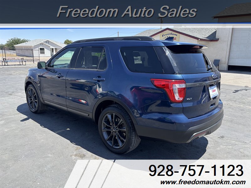 2017 Ford Explorer XLT - Photo 14 - Kingman, AZ 86409