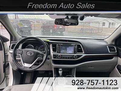 2016 Toyota Highlander Limited Platinum - Photo 10 - Kingman, AZ 86409