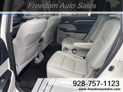 2016 Toyota Highlander Limited Platinum - Photo 7 - Kingman, AZ 86409