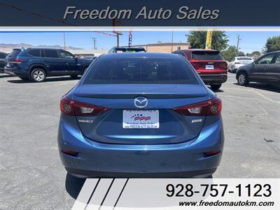 2018 Mazda Mazda3 Touring   - Photo 3 - Kingman, AZ 86409
