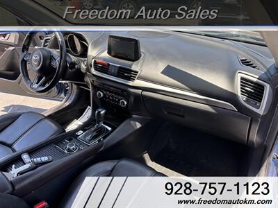 2018 Mazda Mazda3 Touring   - Photo 13 - Kingman, AZ 86409