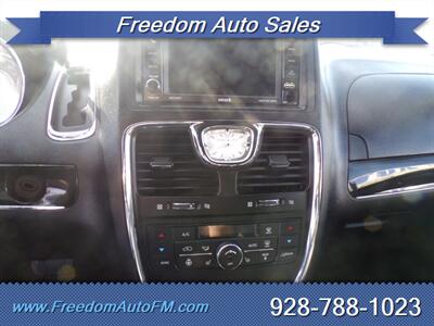 2016 Chrysler Town & Country S   - Photo 9 - Fort Mohave, AZ 86426