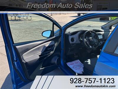 2015 Toyota Yaris 5-Door LE   - Photo 4 - Kingman, AZ 86409