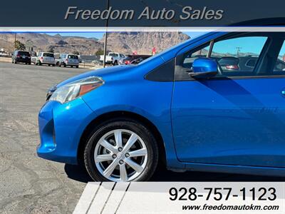 2015 Toyota Yaris 5-Door LE   - Photo 15 - Kingman, AZ 86409