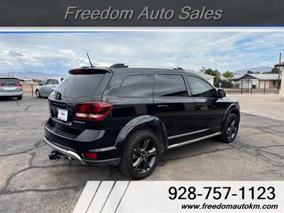 2019 Dodge Journey Crossroad   - Photo 2 - Kingman, AZ 86409