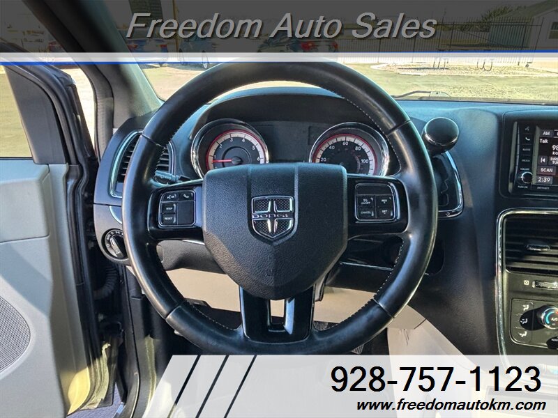 2019 Dodge Grand Caravan SXT - Photo 10 - Kingman, AZ 86409