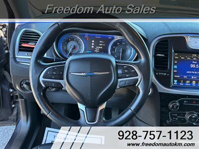 2015 Chrysler 300 Series Limited   - Photo 10 - Kingman, AZ 86409