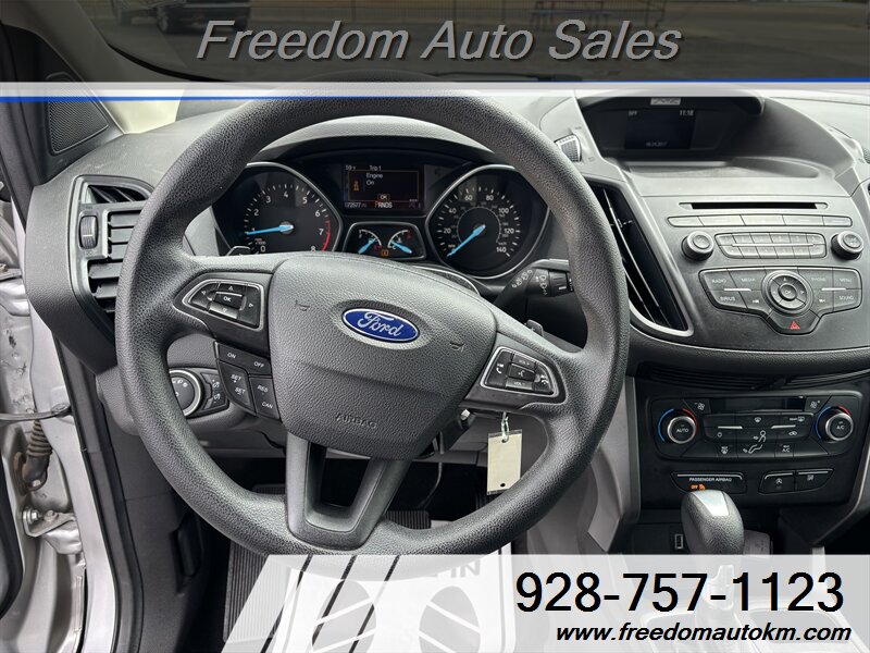 2017 Ford Escape SE - Photo 10 - Kingman, AZ 86409