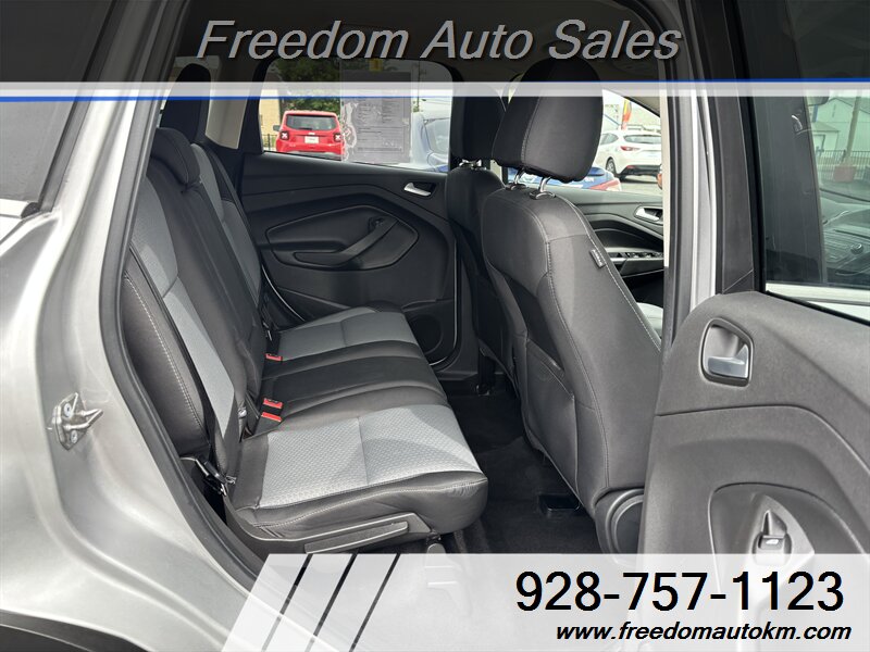 2017 Ford Escape SE - Photo 11 - Kingman, AZ 86409