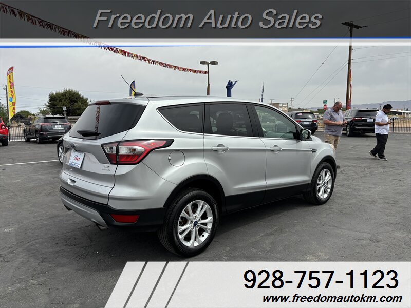 2017 Ford Escape SE - Photo 2 - Kingman, AZ 86409