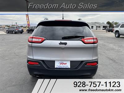 2018 Jeep Cherokee Latitude   - Photo 3 - Kingman, AZ 86409