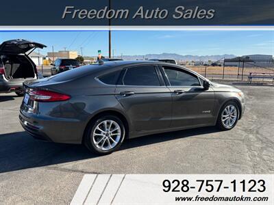 2019 Ford Fusion Hybrid SE   - Photo 2 - Kingman, AZ 86409