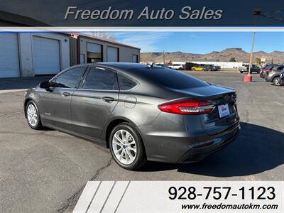 2019 Ford Fusion Hybrid SE   - Photo 15 - Kingman, AZ 86409