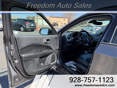 2018 Jeep Compass Latitude   - Photo 4 - Kingman, AZ 86409