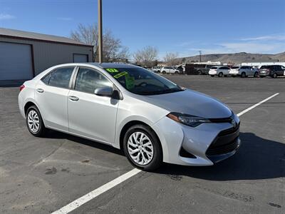 2017 Toyota Corolla LE Sedan
