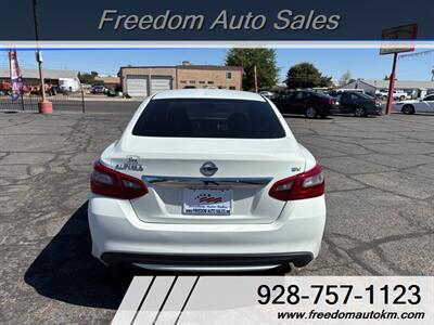 2018 Nissan Altima 2.5 SV   - Photo 3 - Kingman, AZ 86409