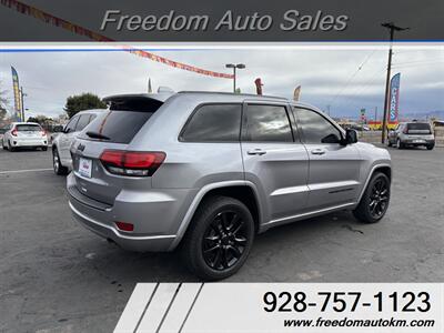 2019 Jeep Grand Cherokee Altitude   - Photo 2 - Kingman, AZ 86409
