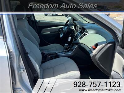 2013 Chevrolet Cruze 1LT Auto   - Photo 12 - Kingman, AZ 86409