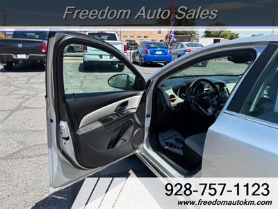 2013 Chevrolet Cruze 1LT Auto   - Photo 4 - Kingman, AZ 86409
