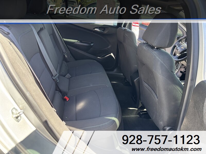 2017 Chevrolet Cruze LT Auto - Photo 11 - Kingman, AZ 86409