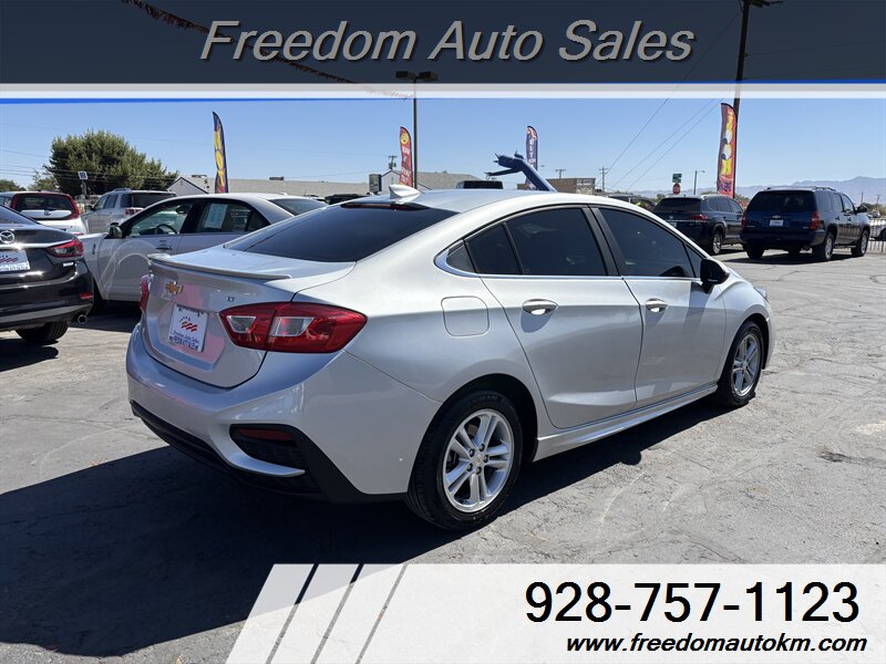 2017 Chevrolet Cruze LT Auto - Photo 2 - Kingman, AZ 86409