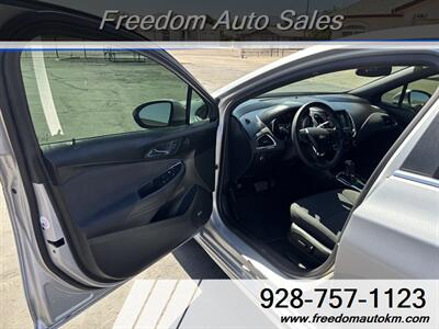 2017 Chevrolet Cruze LT Auto - Photo 4 - Kingman, AZ 86409