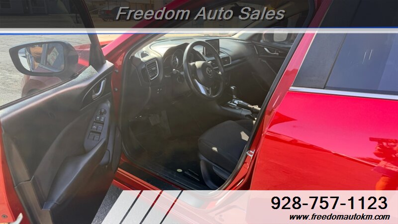 2015 Mazda Mazda3 i Touring - Photo 11 - Kingman, AZ 86409