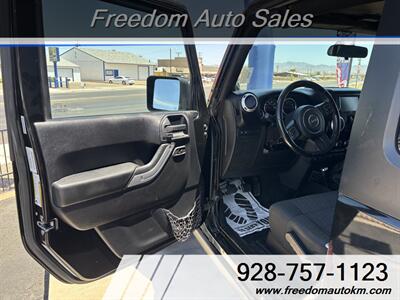 2012 Jeep Wrangler Rubicon 4x4 - Photo 4 - Kingman, AZ 86409