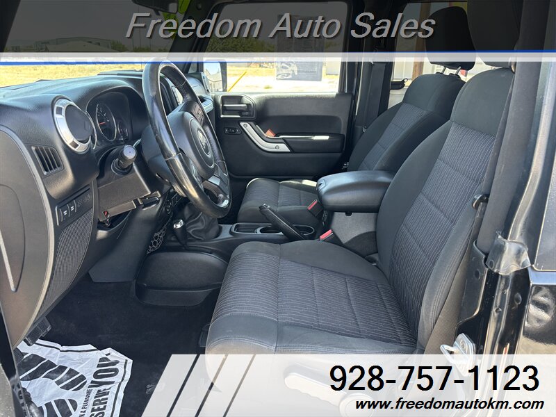 2012 Jeep Wrangler Rubicon 4x4 - Photo 5 - Kingman, AZ 86409