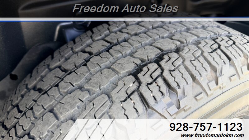 2022 Jeep Wrangler Sahara 4X4 - Photo 11 - Kingman, AZ 86409