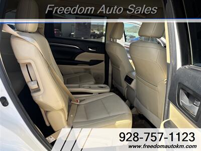 2016 Toyota Highlander Hybrid Limited   - Photo 12 - Kingman, AZ 86409