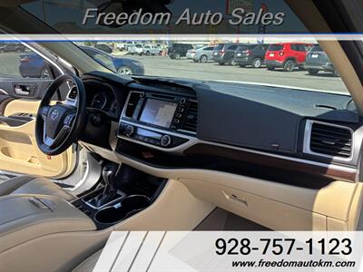 2016 Toyota Highlander Hybrid Limited   - Photo 14 - Kingman, AZ 86409